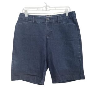 St. John's Bay Bermuda Shorts Woman's Size 10P Blue Denim Stretch